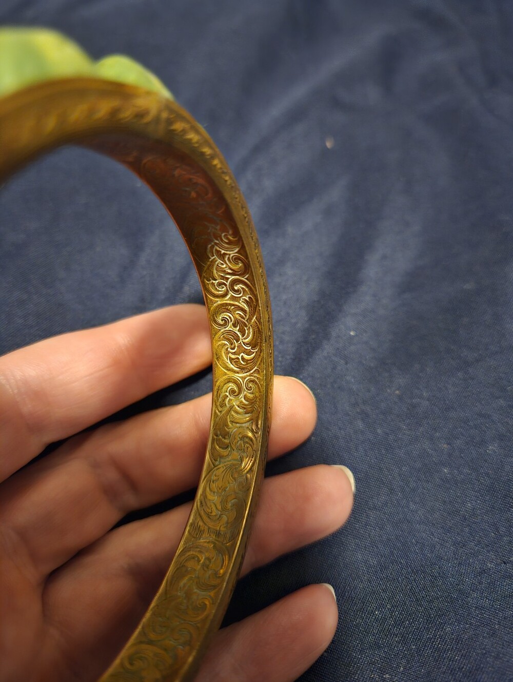 Vintage 1930s Art Deco Bakelite Brass Bangle Creamed Spinach Marbled Segmented - Picture 9 of 13